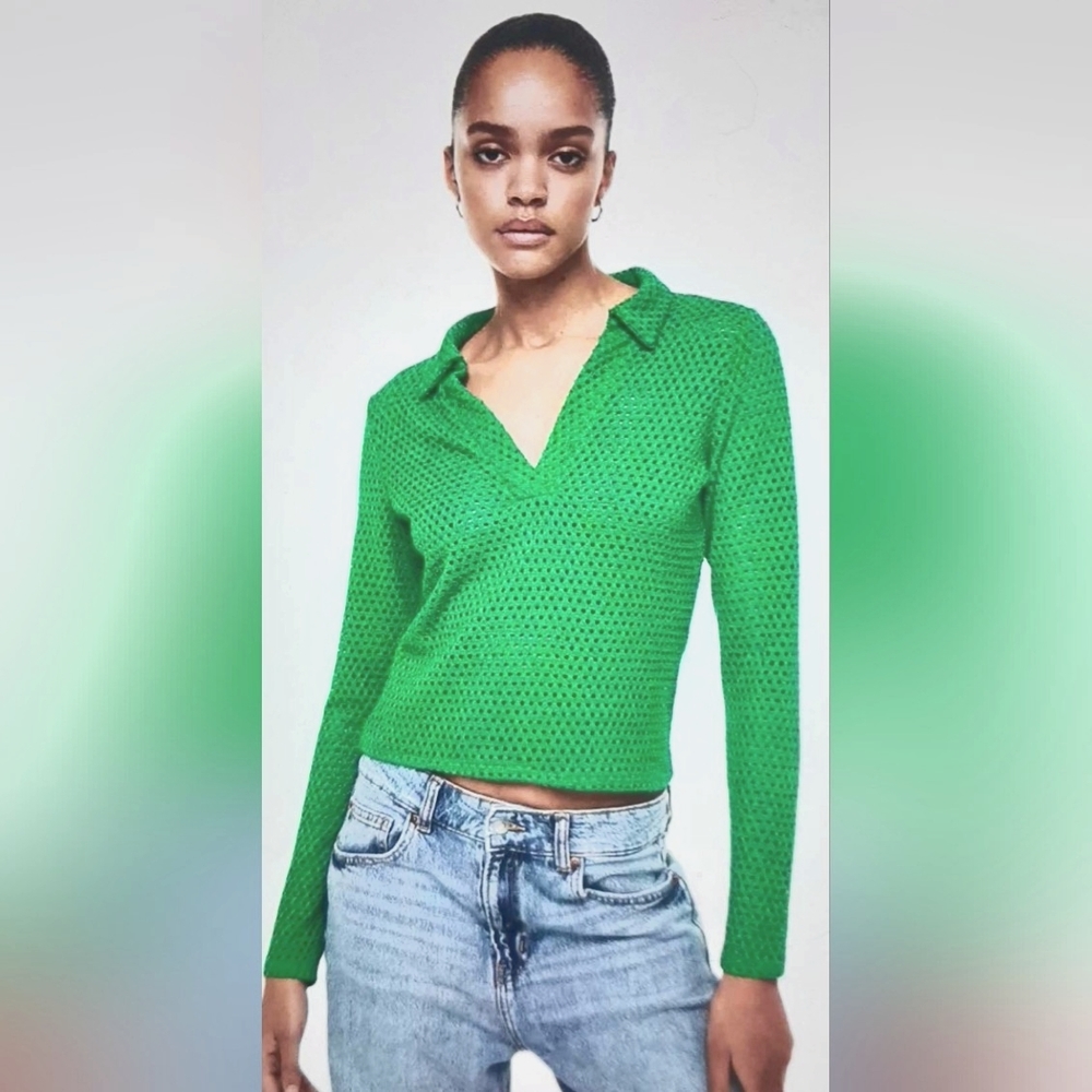 NWT/ Green long sleeve women's top